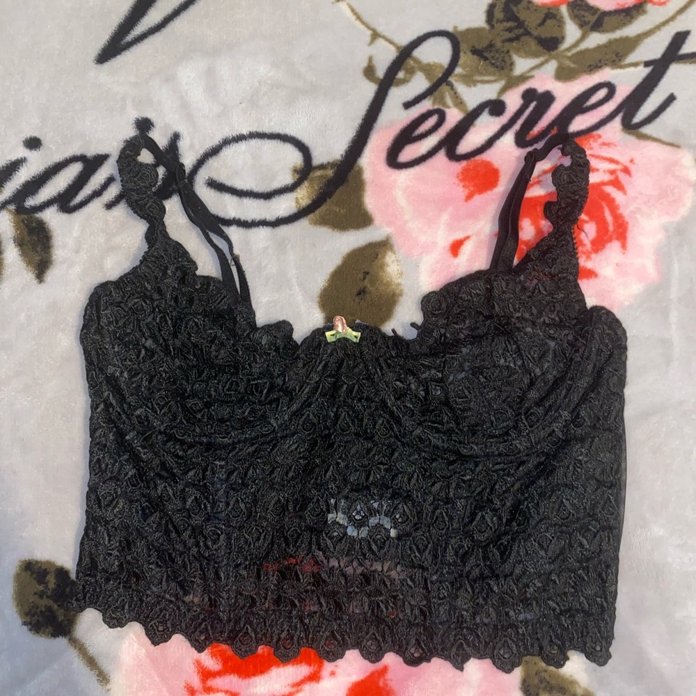 Black Victoria’s Secret corset size: 36B